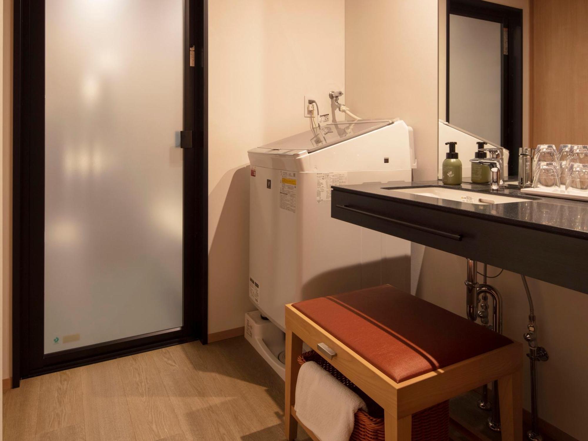 Tokyu Vacations Osaka Midosuji Hotel Exterior photo